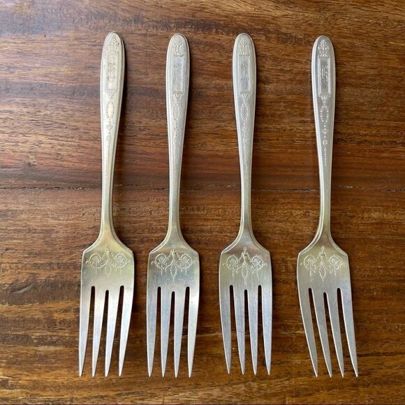 Antique 1921 Oneida Community Plate Grosvenor Salad Forks Set of 4 With Monogram - Picture 2 of 8